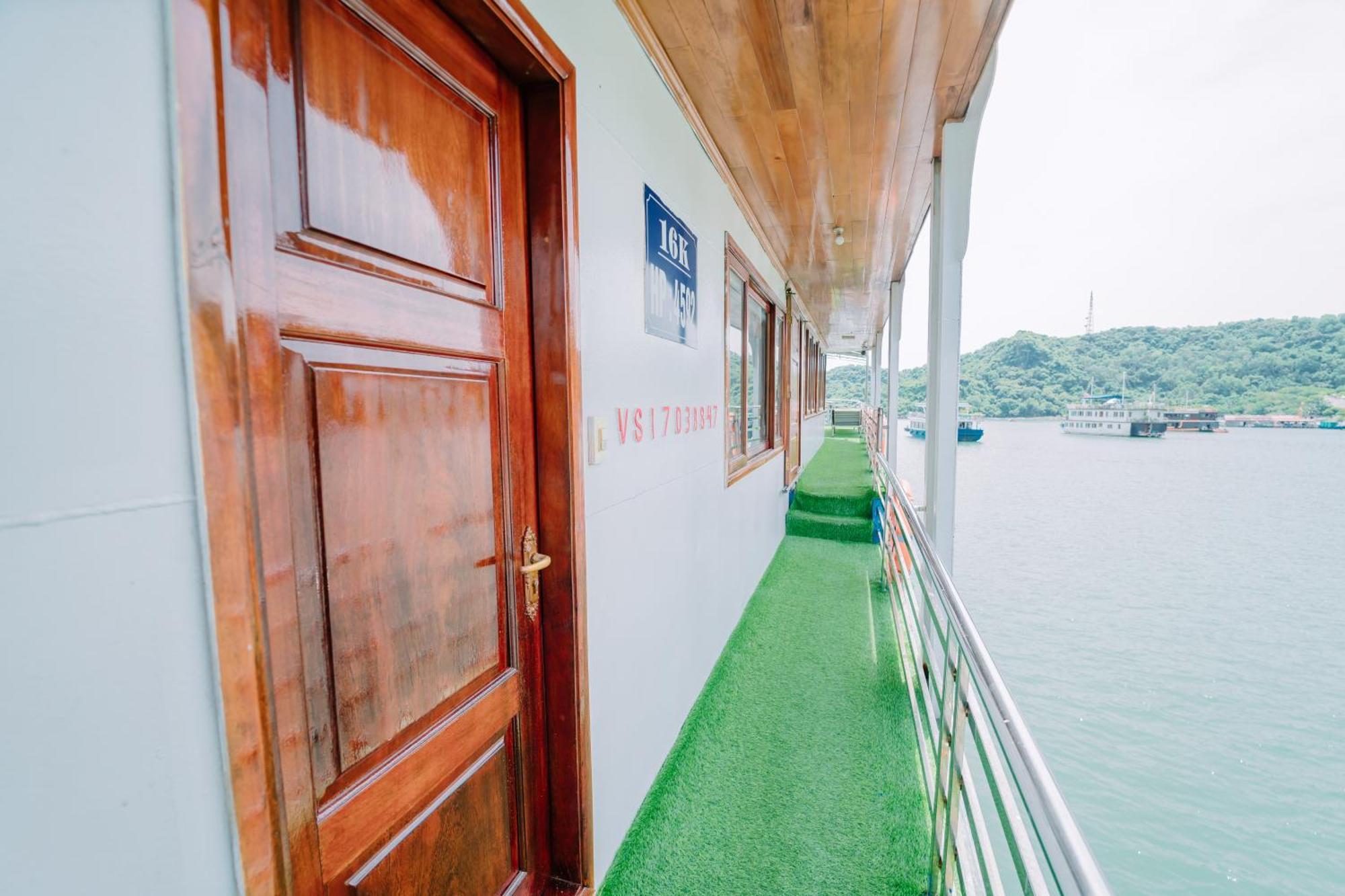 Venezia Boutique Cruises - Catba Island Hotel Chan Chau Buitenkant foto